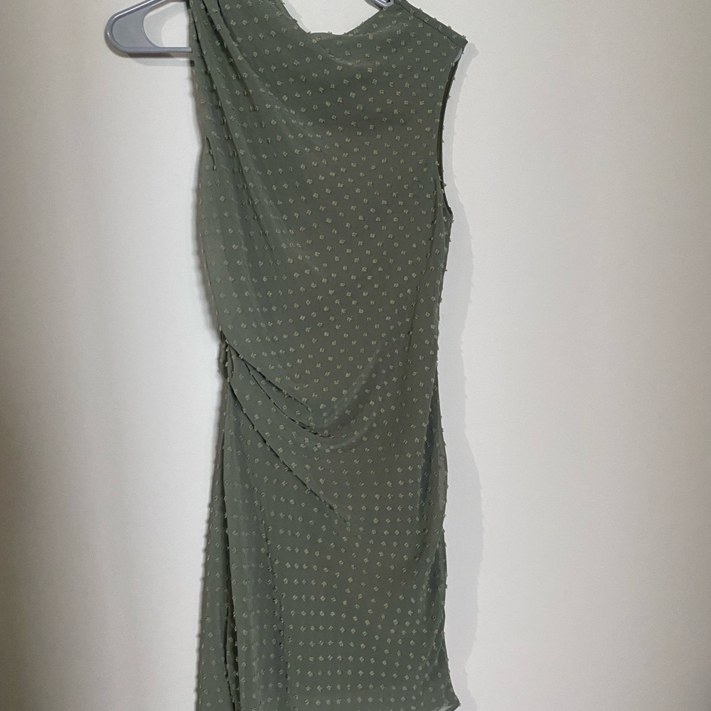 Elegant Sage Green Sleeveless Dress